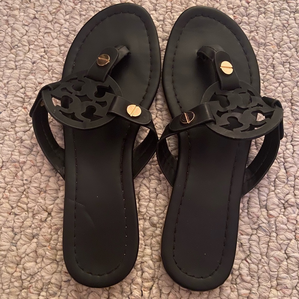 Tory Burch look alike